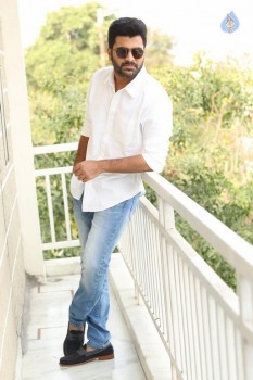 Sharwanand Shatamanam Bhavati Interview Photos - 27 of 42