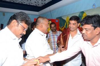 Shatamanam Bhavati Team at Sandhya Theater - 15 of 53