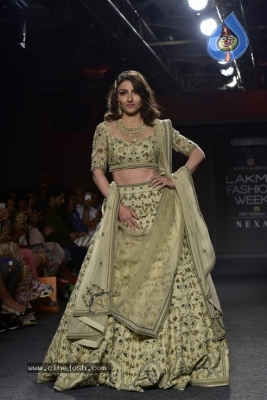 Showstoppers at Lakme Fashion Week - 27 of 53