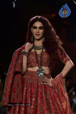 Showstoppers at Lakme Fashion Week - 37 of 53