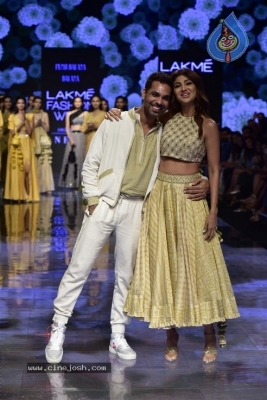 Showstoppers at Lakme Fashion Week - 41 of 53