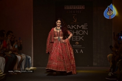 Showstoppers at Lakme Fashion Week - 48 of 53