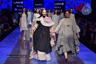 Showstoppers at Lakme Fashion Week - 50 of 53