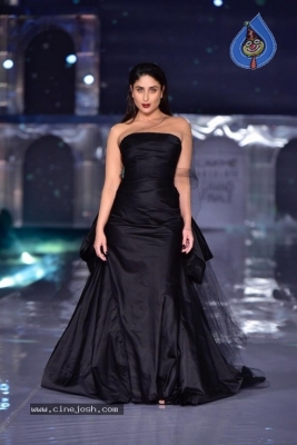 Showstoppers at Lakme Fashion Week - 52 of 53