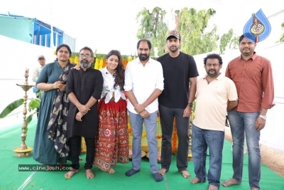 Shriya And Niharika New Film Launched By Varun Tej - 14 of 35