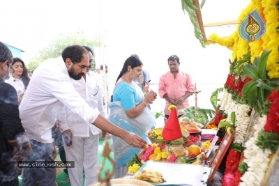 Shriya And Niharika New Film Launched By Varun Tej - 23 of 35