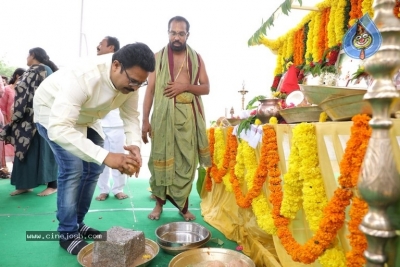 Shriya And Niharika New Film Launched By Varun Tej - 26 of 35