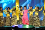 Shriya Dance at Mirchi Music Awards - 6 of 8