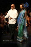 Shruti Hassan Walks the Ramp at Lakme Fashion Week 2010 - 36 of 27