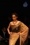 Shruti Hassan Walks the Ramp at Lakme Fashion Week 2010 - 20 of 27