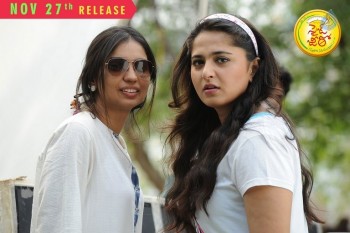 Size Zero New Working Photos - 9 of 12