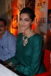 Sonam Kapoor with Anganwadi kids - 17 of 18