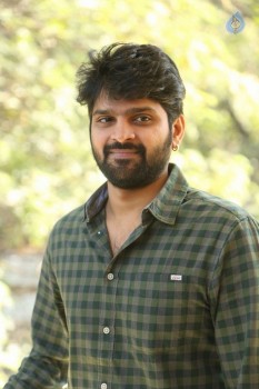 Appatlo Okadundevadu Movie Sri Vishnu Interview Photos - 16 of 21