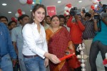 Sridevi Launches Bajaj Electronics - 15 of 38