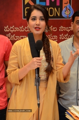 Srinivasa Kalyanam Team at KLM Fashion Mall - 37 of 25