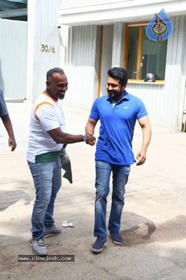 Suriya Flag Off Gst Vandi From Golisoda 2 Promotions - 10 of 15
