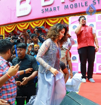 Tamanna Launches B New Mobile Store - 19 of 21