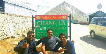 Thikka Movie Last Day Shoot in Ladakh - 1 of 4