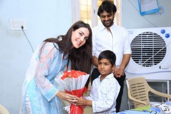 Thikka Movie Team Visits Cancer Striken Children - 13 of 42