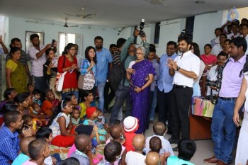 Thikka Movie Team Visits Cancer Striken Children - 32 of 42