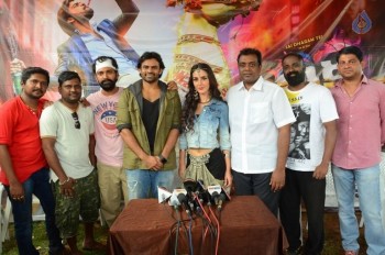 Thikka Song Shooting Coverage Photos - 8 of 42
