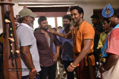 Tollywood Celebrities at Balakrishnudu Movie Shooting Spot - 4 of 16