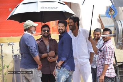 Tollywood Celebrities at Balakrishnudu Movie Shooting Spot - 11 of 16