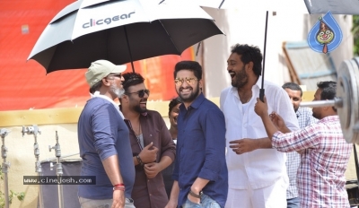 Tollywood Celebrities at Balakrishnudu Movie Shooting Spot - 12 of 16