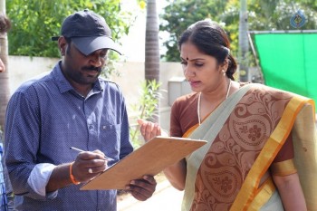 Undha Ledha Movie Working Photos - 25 of 30