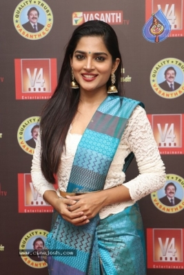 V4 MGR Sivaji Academy Awards 2020 Photos - 25 of 63