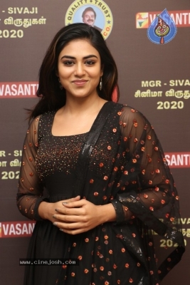 V4 MGR Sivaji Academy Awards 2020 Photos - 45 of 63