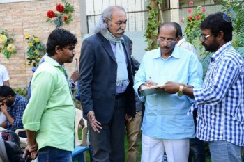 Valli Movie Working Photos - 17 of 36