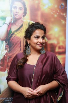 Vidya Balan Promotes Kahaani 2 at Taksh Restaurant - 12 of 24