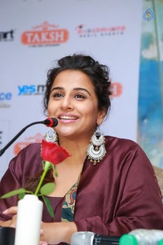 Vidya Balan Promotes Kahaani 2 at Taksh Restaurant - 16 of 24