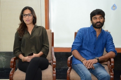VIP 2 Team Interview Photos - 3 of 8