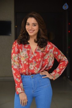 Vishal and Tamanna Interview Photos - 5 of 21