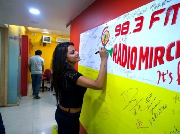 Where is Vidyabalan Team at Vizag  - 3 of 13