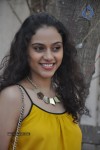 Yaamirukka Bayamey Tamil Movie PM - 37 of 77