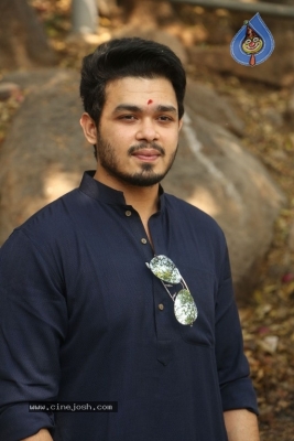 Ye Nimishaniki Emi Jaruguno Movie Launch - 1 of 20