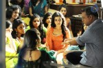 Yeto Vellipoyindi Manasu Working Stills - 3 of 16