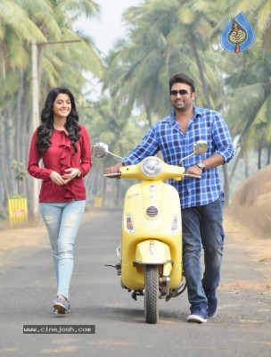 Aatagallu Movie Photos