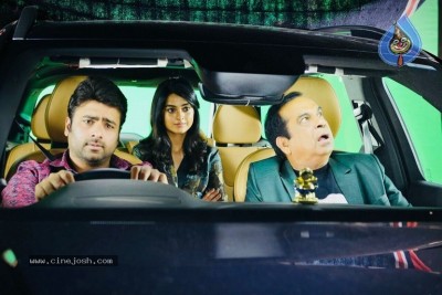 Aatagallu Movie Stills