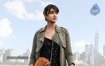 Amar Akbar Anthony Ileana Still