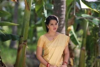 Ammayilanthe Adho Type Movie Photos
