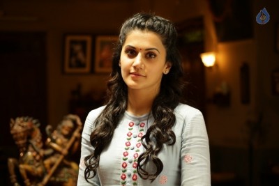 Anando Brahma Poster and Photos