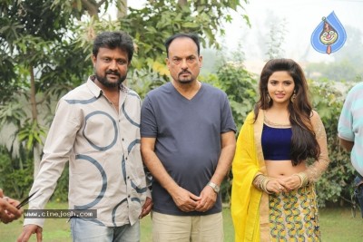 Desa Dimmari Movie Working Stills
