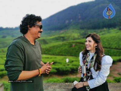 Entha Manchivaadavuraa Working Stills