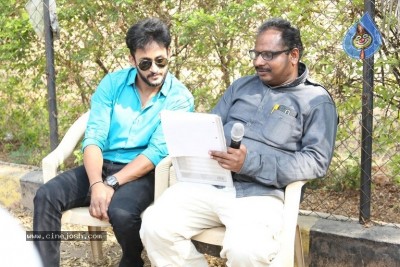 Manasainodu Movie Working Stills
