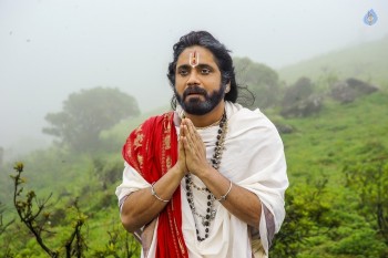 Om Namo Venkatesaya New Photos