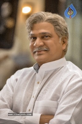  Tholu Bommalata Movie First Look